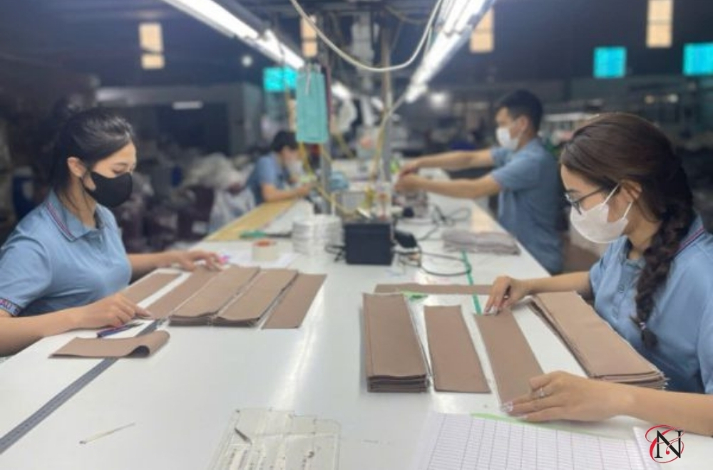 kiểm bo cổ áo polo