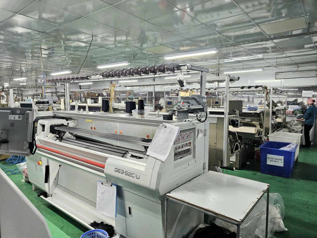 Máy dệt hiện đại tại Ngọc Châu