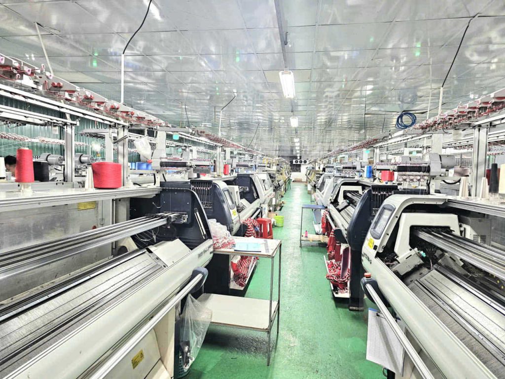 Giàn máy dệt hiện đại của xưởng Dệt Ngọc Châu