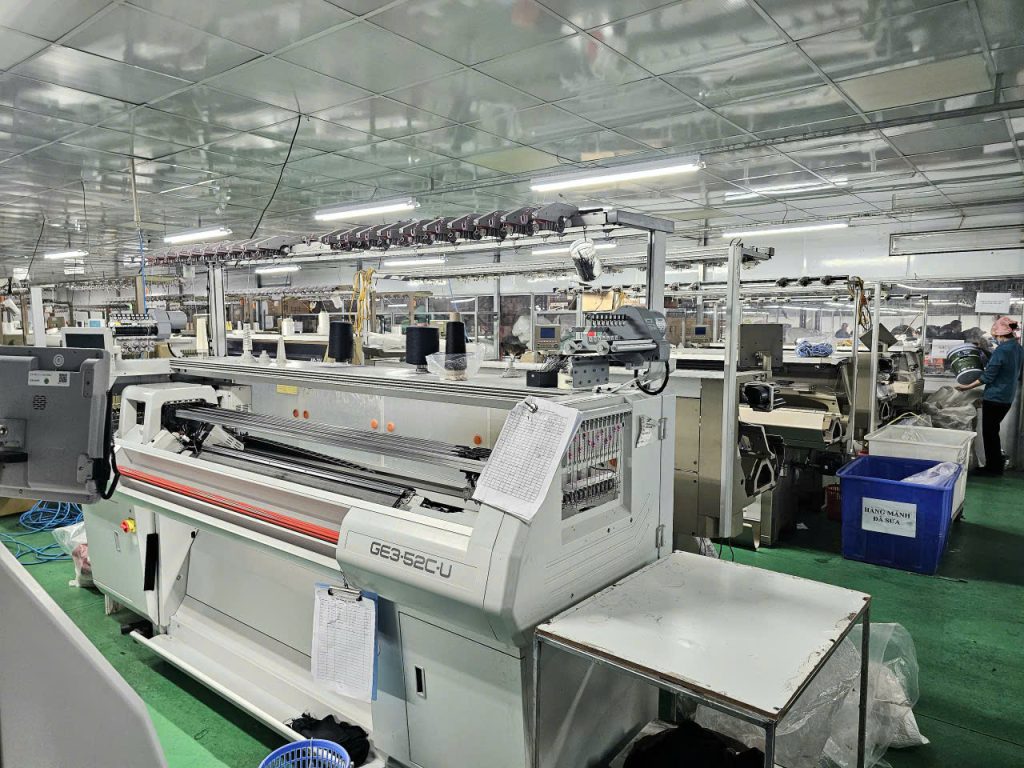 xưởng dệt áo len CỔ TIM